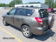 ✅ 2011 Toyota RAV4 • VIN: 2T3BF4DV6BW135924 • Lot: 42927825. Listed on IAAI with 165,103 mi. Free auction sales archive from the USA and detailed vehicle history report at DreamBid. Image 3.