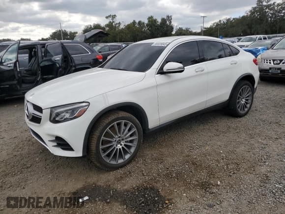 ✅ 2019 Mercedes-Benz GLC 300 • VIN: WDC0J4KB2KF542603 • Лот: 90025845. Опубликован ранее на Copart с пробегом 86 347 миль. Бесплатный доступ к архиву аукционных продаж из США и подробный отчёт об истории автомобиля на DreamBid. Изображение 1.