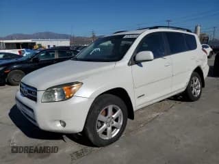 ✅ 2008 Toyota RAV4 Limited • VIN: JTMZK34V585023572 • Лот: 82635835. Опубликован ранее на Copart с пробегом 91 932 миль. Бесплатный доступ к архиву аукционных продаж из США и подробный отчёт об истории автомобиля на DreamBid. Изображение 1.