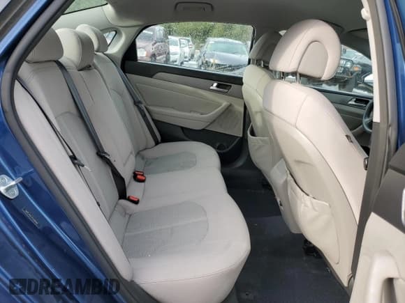 ✅ 2015 Hyundai Sonata SE • VIN: 5NPE24AF7FH160401 • Lot: 71539432. Listed on Copart with 128,813 mi. Free auction sales archive from the USA and detailed vehicle history report at DreamBid. Image 10.
