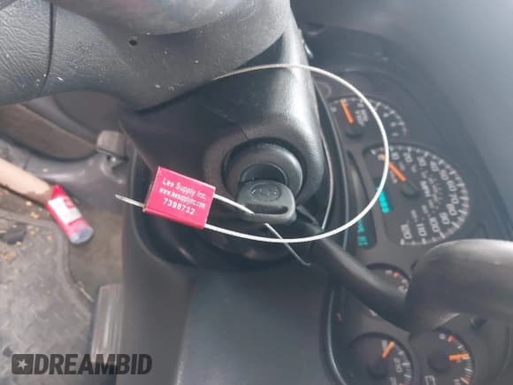 ✅ 2004 Chevrolet Silverado 1500 LS • VIN: 1GCEK19T74E126531 • Лот: 43512063. Опубликован ранее на IAAI с пробегом 205 835 миль. Бесплатный доступ к архиву аукционных продаж из США и подробный отчёт об истории автомобиля на DreamBid. Изображение 11.