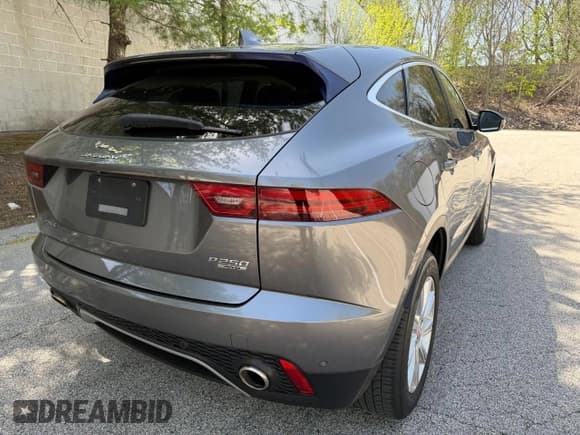 ✅ 2019 Jaguar E-Pace S • VIN: SADFJ2FX4K1Z34428 • Lot: 59196925. Wystawiony na Copart z przebiegiem 100 468 mil. Bezpłatny archiwum sprzedaży aukcyjnych z USA i szczegółowy raport historii pojazdu na DreamBid. Zdjęcie 4.