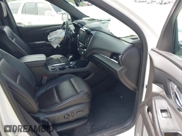 ✅ 2023 Chevrolet Traverse High Country • VIN: 1GNEVNKW7PJ108505 • Lot: 42315127. Wystawiony na IAAI z przebiegiem 79 674 mil. Bezpłatny archiwum sprzedaży aukcyjnych z USA i szczegółowy raport historii pojazdu na DreamBid. Zdjęcie 5.