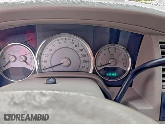 ✅ 2009 Chrysler Aspen Limited • VIN: 1A8HW58T89F710800 • Лот: 94342565. Опубликован ранее на Copart с пробегом 110 138 миль. Бесплатный доступ к архиву аукционных продаж из США и подробный отчёт об истории автомобиля на DreamBid. Изображение 8.