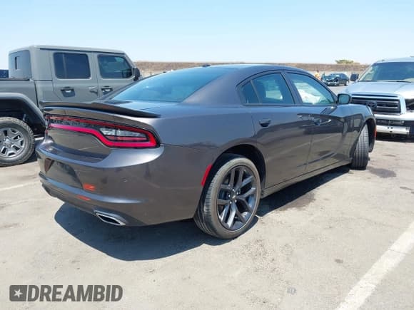 ✅ 2022 Dodge Charger SXT • VIN: 2C3CDXBG3NH192929 • Lot: 42713432. Wystawiony na IAAI z przebiegiem 29 792 mil. Bezpłatny archiwum sprzedaży aukcyjnych z USA i szczegółowy raport historii pojazdu na DreamBid. Zdjęcie 4.