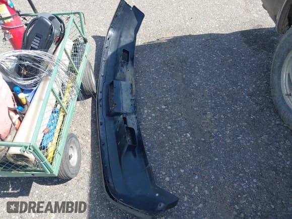 ✅ 1999 Chevrolet Blazer Trailblazer • VIN: 1GNDT13W2X2141740 • Lot: 42065136. Wystawiony na IAAI z przebiegiem 188 443 mil. Bezpłatny archiwum sprzedaży aukcyjnych z USA i szczegółowy raport historii pojazdu na DreamBid. Zdjęcie 12.