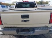 ✅ 2014 Chevrolet Silverado 1500 LT • VIN: 3GCUKREC6EG475836 • Lot: 43523930. Wystawiony na IAAI z przebiegiem 238 362 mil. Bezpłatny archiwum sprzedaży aukcyjnych z USA i szczegółowy raport historii pojazdu na DreamBid. Zdjęcie 16.