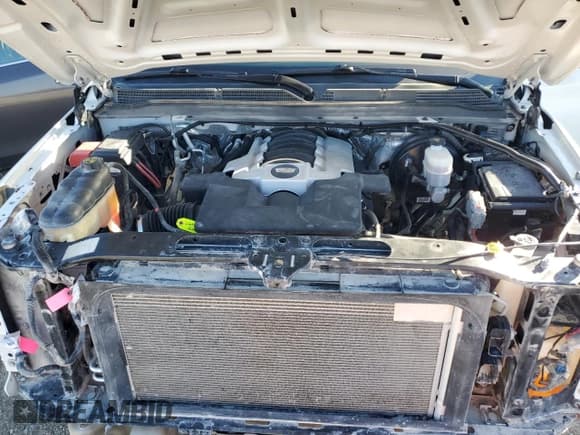 ✅ 2018 Cadillac Escalade ESV Luxury • VIN: 1GYS4HKJ0JR117179 • Lot: 92224915. Listed on Copart with 91,100 mi. Free auction sales archive from the USA and detailed vehicle history report at DreamBid. Image 12.