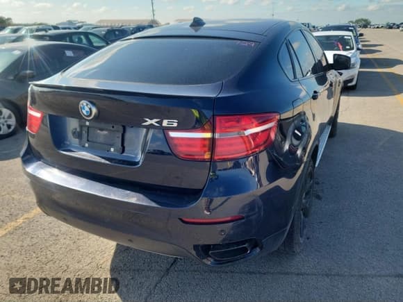 ✅ 2013 BMW X6 xDrive50i • VIN: 5UXFG8C54DL591495 • Лот: 71323414. Опубликован ранее на Copart с пробегом 152 910 миль. Бесплатный доступ к архиву аукционных продаж из США и подробный отчёт об истории автомобиля на DreamBid. Изображение 4.