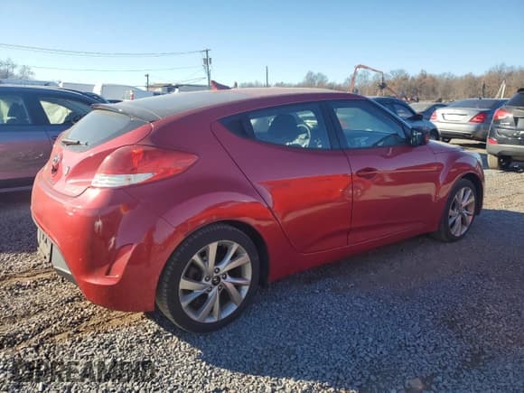✅ 2016 Hyundai Veloster • VIN: KMHTC6AD5GU250874 • Lot: 79919954. Wystawiony na Copart z przebiegiem 105 905 mil. Bezpłatny archiwum sprzedaży aukcyjnych z USA i szczegółowy raport historii pojazdu na DreamBid. Zdjęcie 3.