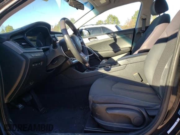 ✅ 2018 Hyundai Sonata SE • VIN: 5NPE24AF6JH725780 • Lot: 35956013. Listed on Copart with 94,190 mi. Free auction sales archive from the USA and detailed vehicle history report at DreamBid. Image 7.