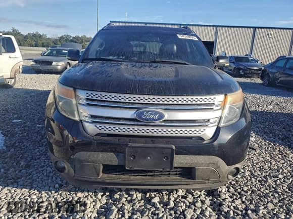 ✅ 2011 Ford Explorer XLT • VIN: 1FMHK8D80BGA10075 • Lot: 94349895. Wystawiony na Copart z przebiegiem 249 656 mil. Bezpłatny archiwum sprzedaży aukcyjnych z USA i szczegółowy raport historii pojazdu na DreamBid. Zdjęcie 5.