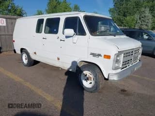 ✅ 1989 Chevrolet Chevy Van • VIN: 2GCEG25K8K4162343 • Лот: 42634738. Опубликован ранее на IAAI с пробегом 96 830 миль. Бесплатный доступ к архиву аукционных продаж из США и подробный отчёт об истории автомобиля на DreamBid. Изображение 1.