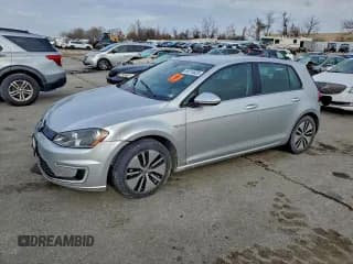 ✅ 2016 Volkswagen Golf SE • VIN: WVWKP7AU0GW914514 • Lot: 94174835. Wystawiony na Copart z przebiegiem 143 211 mil. Bezpłatny archiwum sprzedaży aukcyjnych z USA i szczegółowy raport historii pojazdu na DreamBid. Zdjęcie 1.