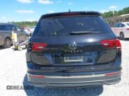 ✅ 2024 Volkswagen Tiguan S • VIN: 3VVRB7AX9RM113348 • Лот: 43115150. Опубликован ранее на IAAI с пробегом 9 065 миль. Бесплатный доступ к архиву аукционных продаж из США и подробный отчёт об истории автомобиля на DreamBid. Изображение 17.