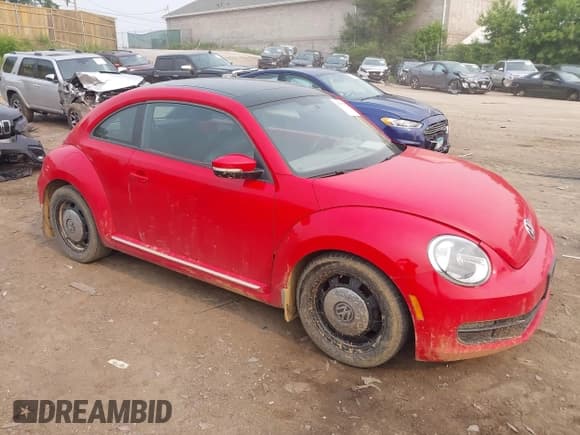 ✅ 2012 Volkswagen Beetle 2.5L PZEV • VIN: 3VWJP7AT8CM637489 • Lot: 42377559. Listed on IAAI with 174,295 mi. Free auction sales archive from the USA and detailed vehicle history report at DreamBid. Image 1.