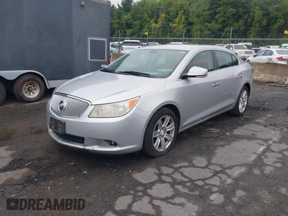 ✅ 2012 Buick LaCrosse Leather • VIN: 1G4GC5E31CF198266 • Lot: 43149749. Wystawiony na IAAI z przebiegiem 179 382 mil. Bezpłatny archiwum sprzedaży aukcyjnych z USA i szczegółowy raport historii pojazdu na DreamBid. Zdjęcie 17.