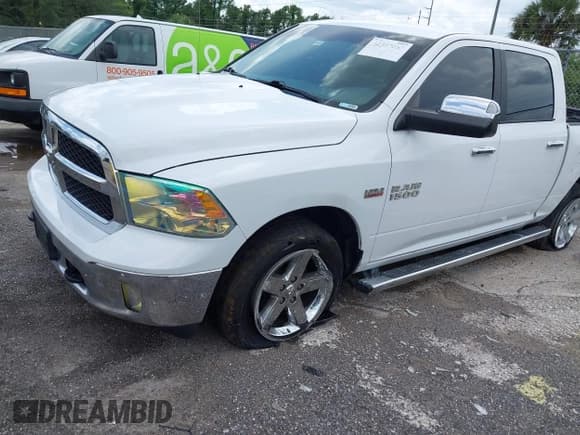 ✅ 2018 Ram 1500 Big Horn • VIN: 1C6RR7LT6JS331464 • Lot: 42357063. Wystawiony na IAAI z przebiegiem 206 907 mil. Bezpłatny archiwum sprzedaży aukcyjnych z USA i szczegółowy raport historii pojazdu na DreamBid. Zdjęcie 6.