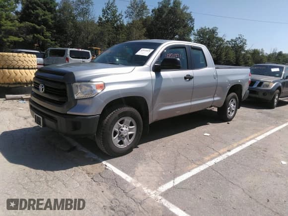 ✅ 2014 Toyota Tundra SR • VIN: 5TFUM5F19EX055516 • Lot: 42971071. Listed on IAAI with 77,010 mi. Free auction sales archive from the USA and detailed vehicle history report at DreamBid. Image 2.