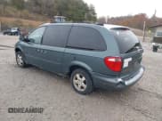 ✅ 2005 Dodge Caravan SXT • VIN: 2D4GP44L05R435073 • Lot: 43633448. Wystawiony na IAAI z przebiegiem 359 537 mil. Bezpłatny archiwum sprzedaży aukcyjnych z USA i szczegółowy raport historii pojazdu na DreamBid. Zdjęcie 3.