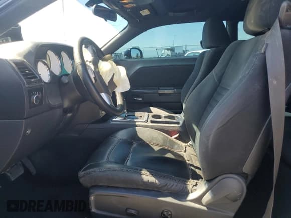 ✅ 2012 Dodge Challenger SXT • VIN: 2C3CDYAG6CH170105 • Lot: 73844034. Wystawiony na Copart z przebiegiem 149 291 mil. Bezpłatny archiwum sprzedaży aukcyjnych z USA i szczegółowy raport historii pojazdu na DreamBid. Zdjęcie 7.