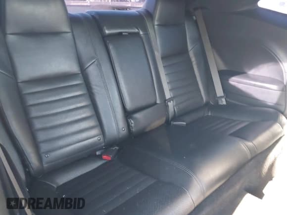 ✅ 2014 Dodge Challenger R/T Classic • VIN: 2C3CDYBT7EH143302 • Lot: 41347931. Wystawiony na IAAI z przebiegiem 131 790 mil. Bezpłatny archiwum sprzedaży aukcyjnych z USA i szczegółowy raport historii pojazdu na DreamBid. Zdjęcie 8.