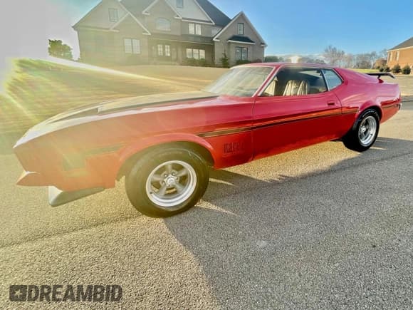 ✅ 1972 Ford Mustang • VIN: 2F05H153800 • Lot: 94599185. Wystawiony na Copart z przebiegiem Nie podano. Bezpłatny archiwum sprzedaży aukcyjnych z USA i szczegółowy raport historii pojazdu na DreamBid. Zdjęcie 9.