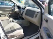 ✅ 2008 Ford Escape Hybrid • VIN: 1FMCU59H88KA49868 • Lot: 43119417. Listed on IAAI with 125,254 mi. Free auction sales archive from the USA and detailed vehicle history report at DreamBid. Image 5.