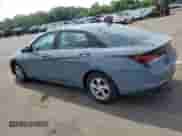 2022 Hyundai Elantra SE with VIN KMHLL4AG1NU303727, listed as a Copart auction lot 60492755 with 29,956 mi miles and Salvage title. Bid and sale history available at DreamBid. Image 2.