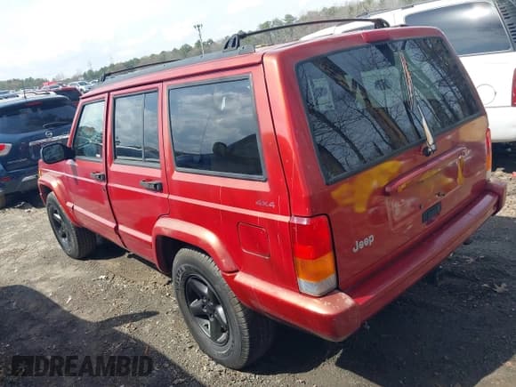 ✅ 1998 Jeep Cherokee Sport • VIN: 1J4FJ68S5WL250822 • Lot: 41809959. Listed on IAAI with Not provided. Free auction sales archive from the USA and detailed vehicle history report at DreamBid. Image 3.