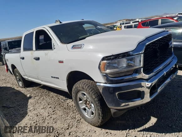✅ 2021 Ram 2500 Tradesman • VIN: 3C6UR5CJ5MG679913 • Lot: 80923905. Wystawiony na Copart z przebiegiem 82 352 mil. Bezpłatny archiwum sprzedaży aukcyjnych z USA i szczegółowy raport historii pojazdu na DreamBid. Zdjęcie 4.