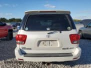 ✅ 2006 Toyota Sequoia Limited • VIN: 5TDBT48A86S263069 • Lot: 85821665. Listed on Copart with 224,736 mi. Free auction sales archive from the USA and detailed vehicle history report at DreamBid. Image 6.