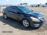 ✅ 2013 Nissan Altima SV • VIN: 1N4AL3AP3DC918439 • Lot: 43394555. Listed on IAAI with 173,402 mi. Free auction sales archive from the USA and detailed vehicle history report at DreamBid. Image 1.
