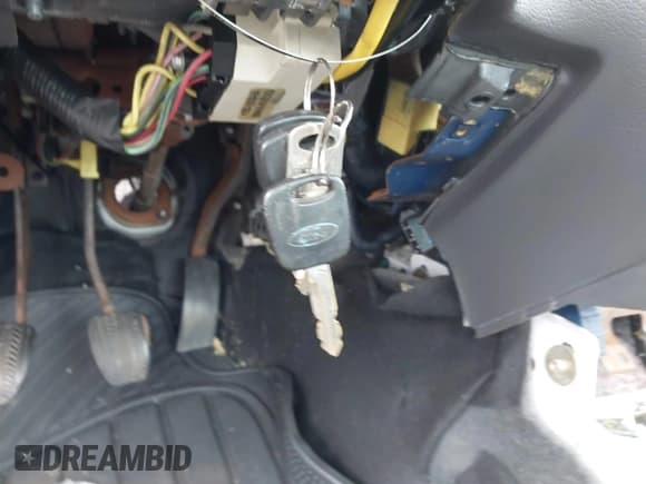 ✅ 2004 Ford Mustang Standard • VIN: 1FAFP40464F125870 • Lot: 43501805. Listed on IAAI with Not provided. Free auction sales archive from the USA and detailed vehicle history report at DreamBid. Image 11.