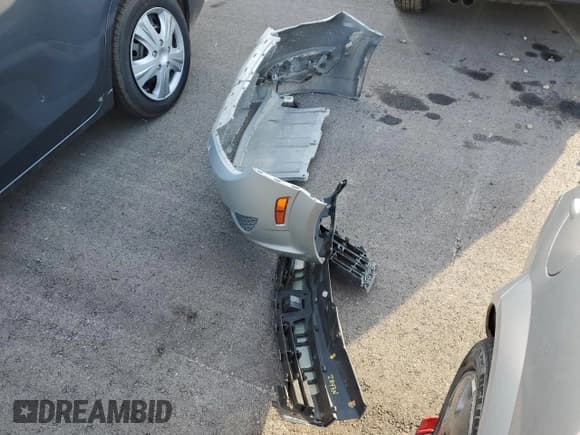 ✅ 2008 Saturn Astra XE • VIN: W08AR671685038528 • Лот: 78725944. Опубликован ранее на Copart с пробегом 147 899 миль. Бесплатный доступ к архиву аукционных продаж из США и подробный отчёт об истории автомобиля на DreamBid. Изображение 12.