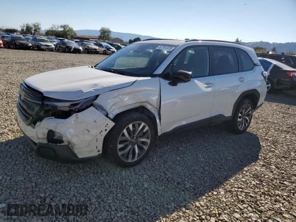 ✅ 2025 Subaru Forester Touring • VIN: JF2SLDTC4SH463083 • Lot: 82701375. Listed on Copart with 9,443 mi. Free auction sales archive from the USA and detailed vehicle history report at DreamBid. Image 1.