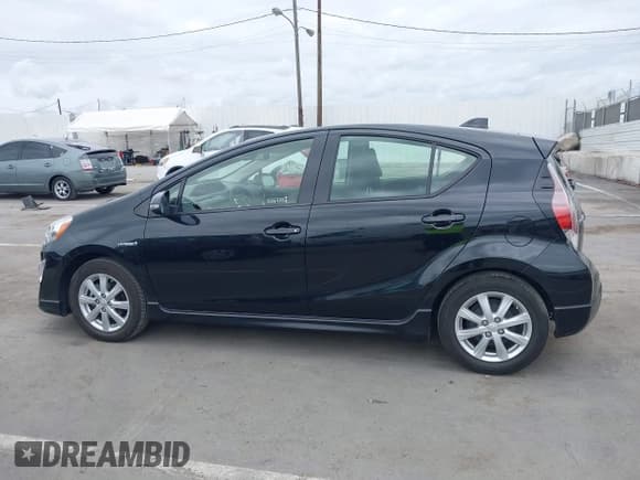 ✅ 2017 Toyota Prius One • VIN: JTDKDTB37H1596977 • Лот: 42053033. Опубликован ранее на IAAI с пробегом 34 562 миль. Бесплатный доступ к архиву аукционных продаж из США и подробный отчёт об истории автомобиля на DreamBid. Изображение 14.