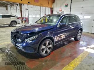 ✅ 2019 Mercedes-Benz GLC 300 • VIN: WDC0G4KB6KV160451 • Lot: 94238435. Wystawiony na Copart z przebiegiem 107 668 mil. Bezpłatny archiwum sprzedaży aukcyjnych z USA i szczegółowy raport historii pojazdu na DreamBid. Zdjęcie 1.