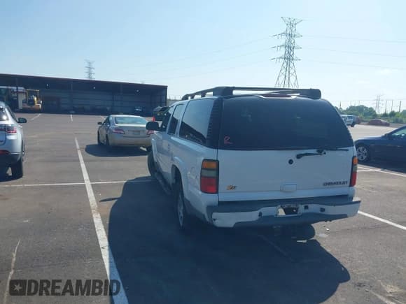 ✅ 2004 Chevrolet Suburban LT • VIN: 3GNFK16Z94G240561 • Лот: 42769241. Опубликован ранее на IAAI с пробегом 246 438 миль. Бесплатный доступ к архиву аукционных продаж из США и подробный отчёт об истории автомобиля на DreamBid. Изображение 3.