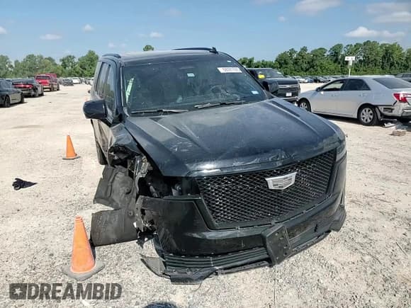 ✅ 2021 Cadillac Escalade Sport Platinum • VIN: 1GYS3GKL1MR361183 • Lot: 68091595. Wystawiony na Copart z przebiegiem 46 440 mil. Bezpłatny archiwum sprzedaży aukcyjnych z USA i szczegółowy raport historii pojazdu na DreamBid. Zdjęcie 15.