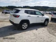 ✅ 2022 Jeep Compass Sport • VIN: 3C4NJDAB4NT205518 • Lot: 84424325. Wystawiony na Copart z przebiegiem 59 409 mil. Bezpłatny archiwum sprzedaży aukcyjnych z USA i szczegółowy raport historii pojazdu na DreamBid. Zdjęcie 3.