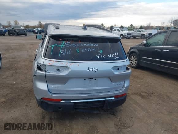 2024 Jeep Grand Cherokee Limited with VIN 1C4RJKBG7R8542592, listed as a IAAI auction lot 43587204 with 31,249 mi miles and . Bid and sale history available at DreamBid. Image 16.