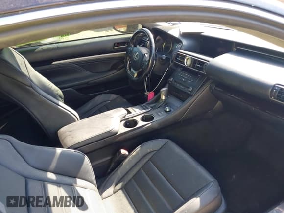 ✅ 2015 Lexus RC 350 F Sport • VIN: JTHHE5BC0F5011227 • Лот: 43615700. Опубликован ранее на IAAI с пробегом 137 971 миль. Бесплатный доступ к архиву аукционных продаж из США и подробный отчёт об истории автомобиля на DreamBid. Изображение 5.