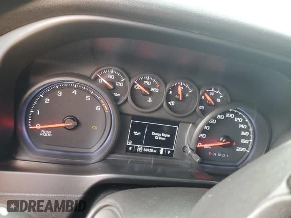 ✅ 2020 Chevrolet Silverado 1500 Custom Trail Boss • VIN: 1GCRYCEF1LZ122591 • Lot: 73725014. Wystawiony na Copart z przebiegiem 50 728 mil. Bezpłatny archiwum sprzedaży aukcyjnych z USA i szczegółowy raport historii pojazdu na DreamBid. Zdjęcie 9.