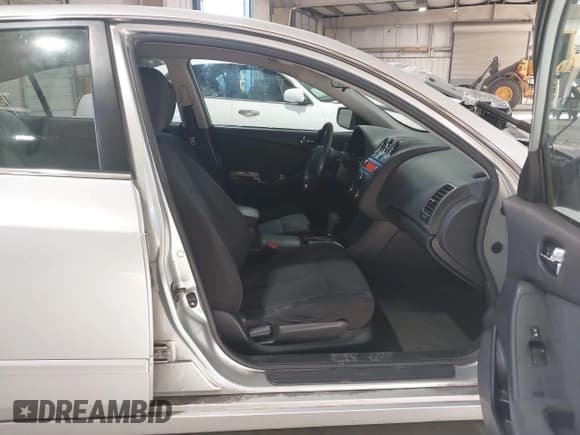 ✅ 2010 Nissan Altima SL • VIN: 1N4AL2AP6AN499142 • Лот: 43688803. Опубликован ранее на IAAI с пробегом 256 719 миль. Бесплатный доступ к архиву аукционных продаж из США и подробный отчёт об истории автомобиля на DreamBid. Изображение 5.