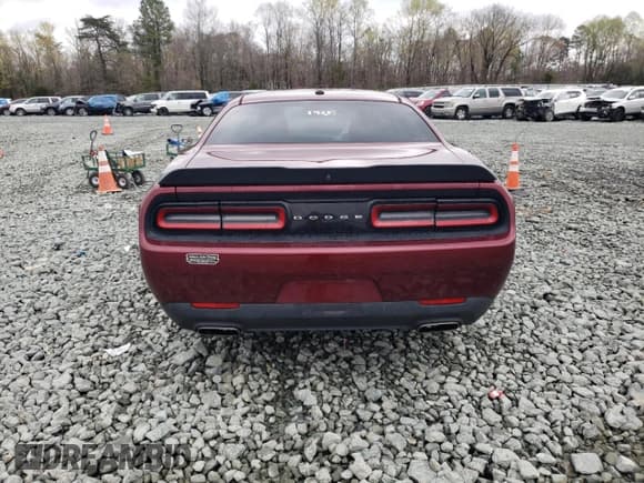 ✅ 2017 Dodge Challenger SXT • VIN: 2C3CDZAG8HH545490 • Lot: 46201853. Wystawiony na Copart z przebiegiem 154 726 mil. Bezpłatny archiwum sprzedaży aukcyjnych z USA i szczegółowy raport historii pojazdu na DreamBid. Zdjęcie 6.