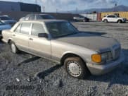 ✅ 1991 Mercedes-Benz 420 SEL • VIN: WDBCA35E2MA603305 • Lot: 78405804. Listed on Copart with 181,709 mi. Free auction sales archive from the USA and detailed vehicle history report at DreamBid. Image 4.