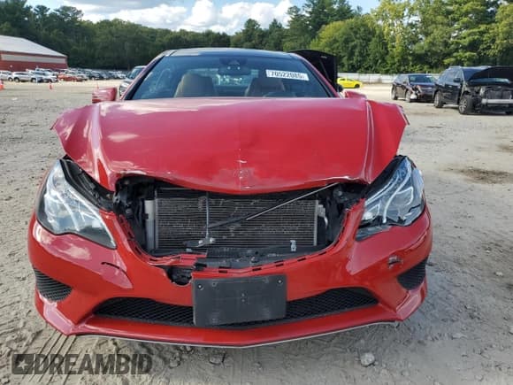 ✅ 2015 Mercedes-Benz E 400 • VIN: WDDKJ6HB5FF304046 • Лот: 70522085. Опубликован ранее на Copart с пробегом 142 952 миль. Бесплатный доступ к архиву аукционных продаж из США и подробный отчёт об истории автомобиля на DreamBid. Изображение 5.