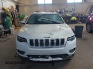 ✅ 2020 Jeep Cherokee Altitude • VIN: 1C4PJMLN6LD647106 • Lot: 41406440. Wystawiony na IAAI z przebiegiem 58 788 mil. Bezpłatny archiwum sprzedaży aukcyjnych z USA i szczegółowy raport historii pojazdu na DreamBid. Zdjęcie 13.