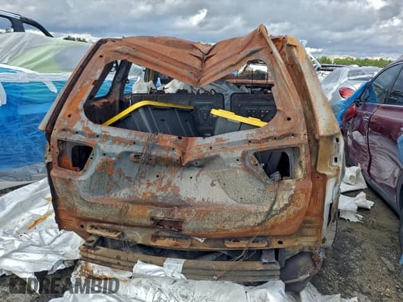 ✅ 2017 Jeep Grand Cherokee Laredo • VIN: 1C4RJFAG7HC895855 • Lot: 91569985. Wystawiony na Copart z przebiegiem Nie podano. Bezpłatny archiwum sprzedaży aukcyjnych z USA i szczegółowy raport historii pojazdu na DreamBid. Zdjęcie 6.
